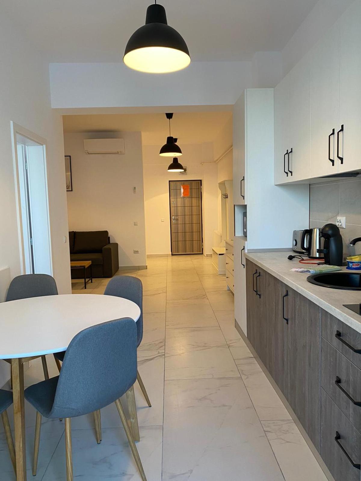 Lazar Towers Studios & Apartments Near Palas Iasi Extérieur photo
