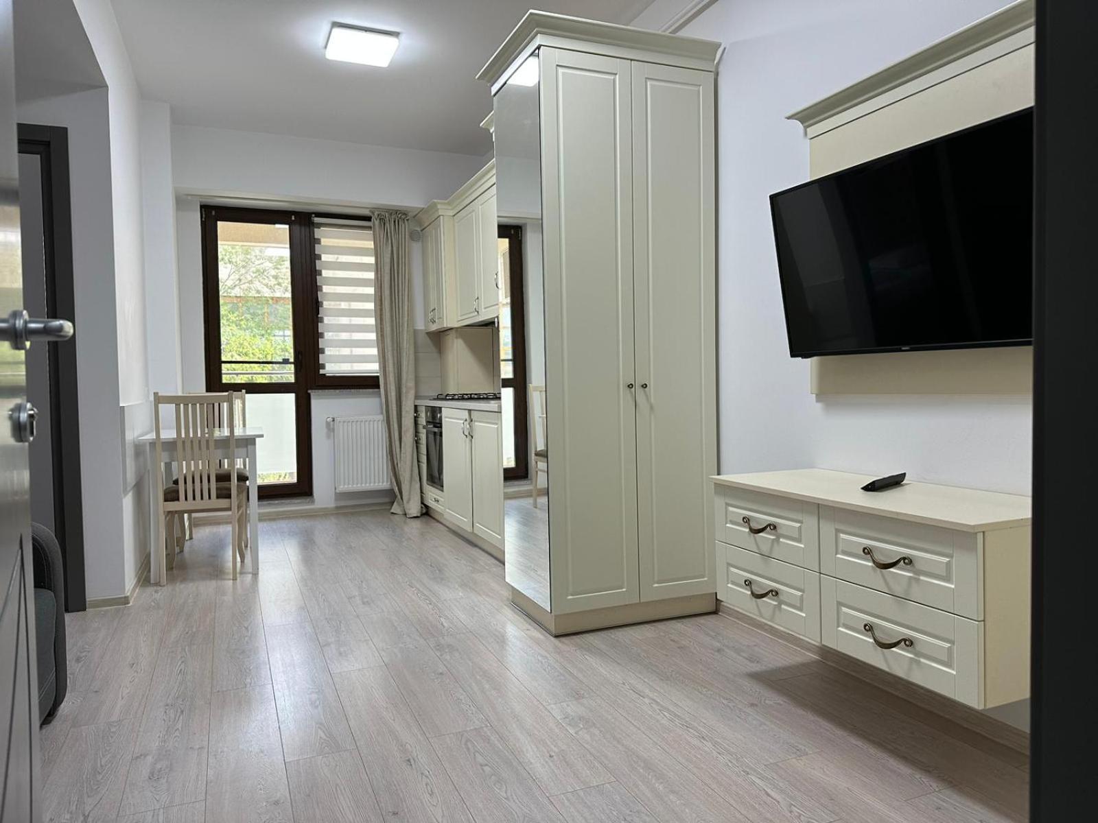 Lazar Towers Studios & Apartments Near Palas Iasi Extérieur photo