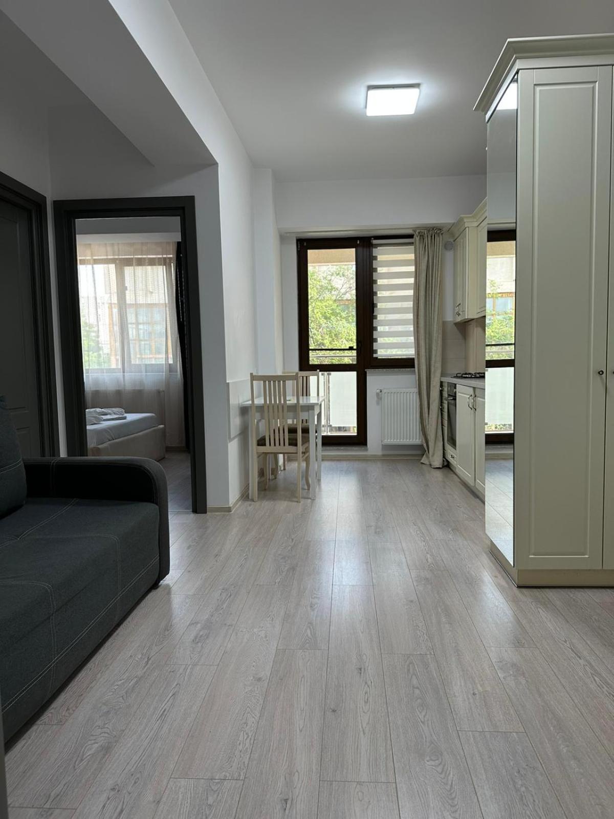 Lazar Towers Studios & Apartments Near Palas Iasi Extérieur photo