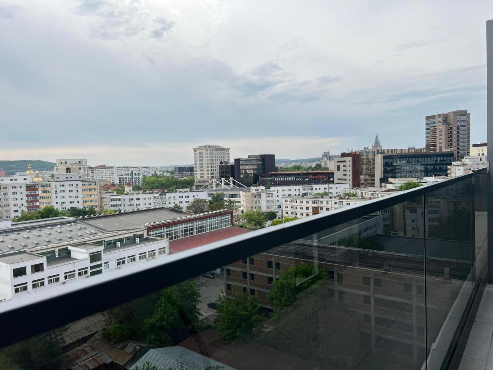Lazar Towers Studios & Apartments Near Palas Iasi Extérieur photo